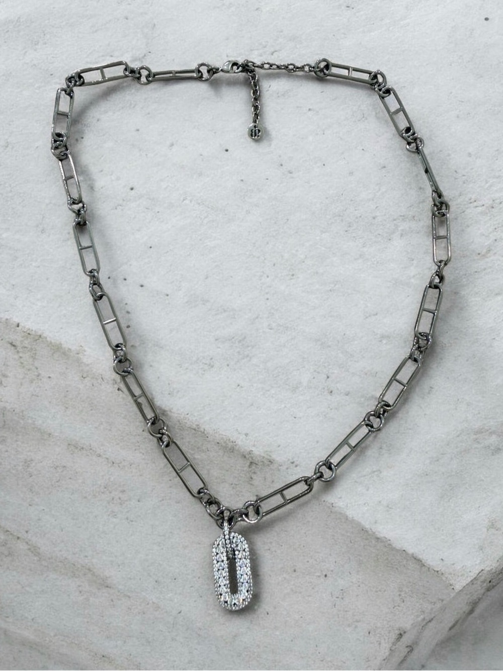 Hematite -Tone Crystal Pendant paper clip Necklace